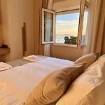 Διαμέρισμα Up&above ,new Luxury Apt, Steps From And Old Town *