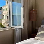 Apartment Up&above ,new Luxury Apt, Steps From And Old Town