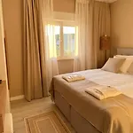 Up&above ,new Luxury Apt, Steps From And Old Town * Hvar Town