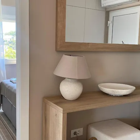 아파트 Up&above ,new Luxury Apt, Steps From And Old Town 흐바르
