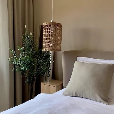 아파트 Up&above ,new Luxury Apt, Steps From And Old Town 흐바르