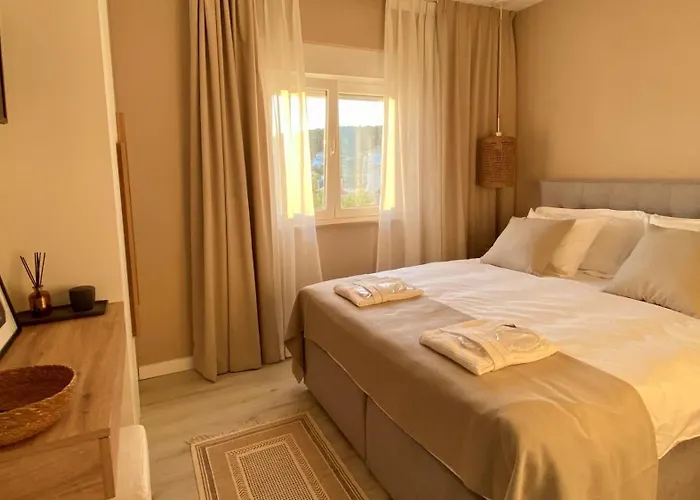 Up&above ,new Luxury Apt, Steps From And Old Town * Hvar Town