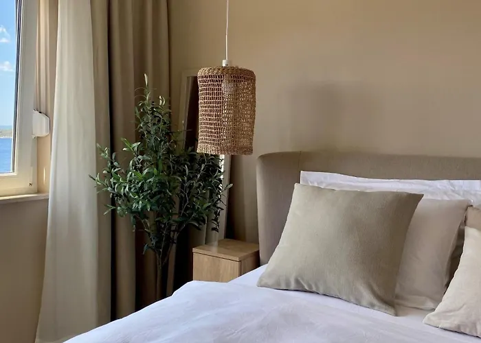 Apartamento Up&above ,new Luxury Apt, Steps From And Old Town Hvar Town