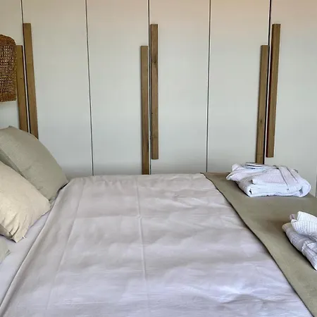 Up&above ,new Luxury Apt, Steps From And Old Town Hvar Town