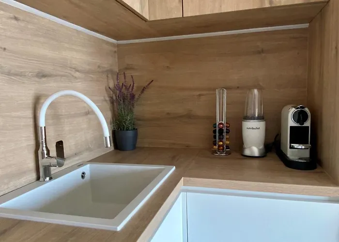 Up&above ,new Luxury Apt, Steps From And Old Town * Hvar Town